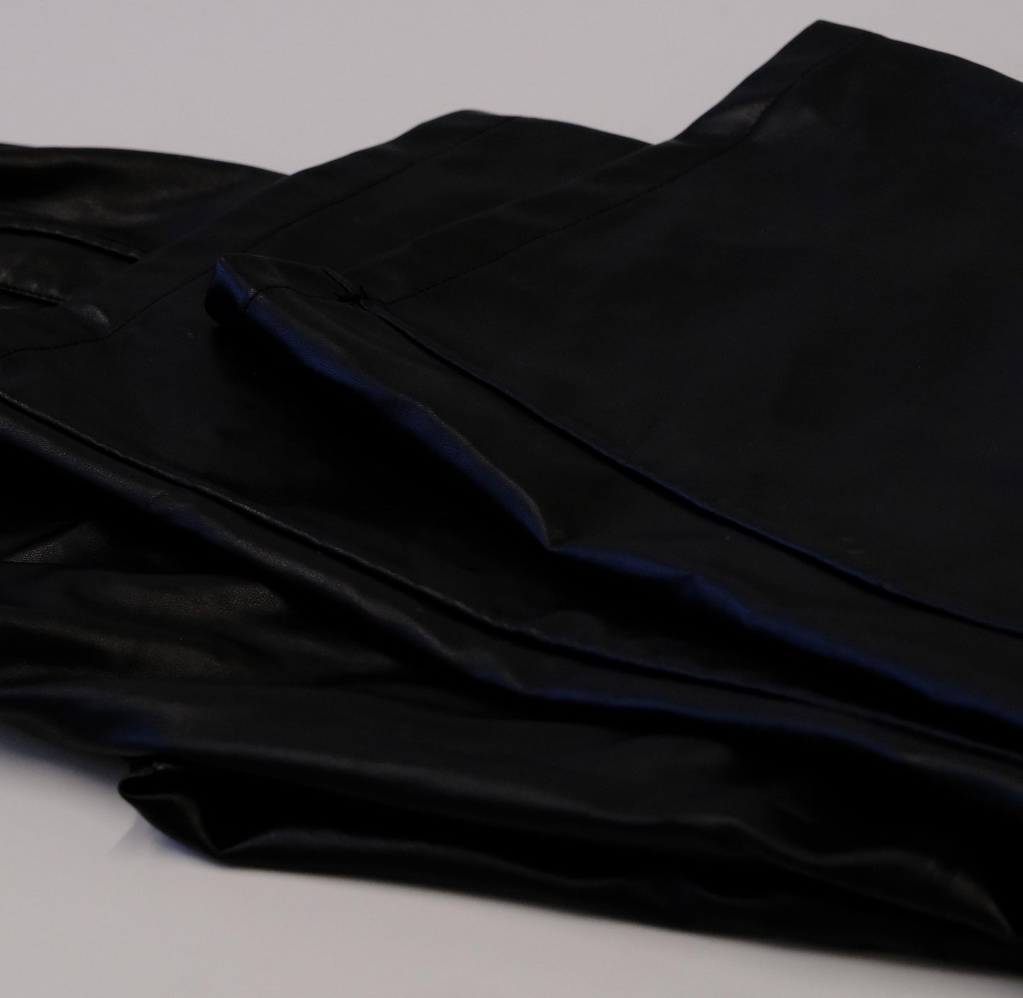 M&Miucy Women's High-Waisted Stretch Matte Leather Pants, Versatile Slim-Fit Trousers for Work & Casual